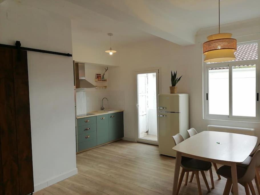 Apartamento Completamente Equipado Centro Ferrol Luaran gambar